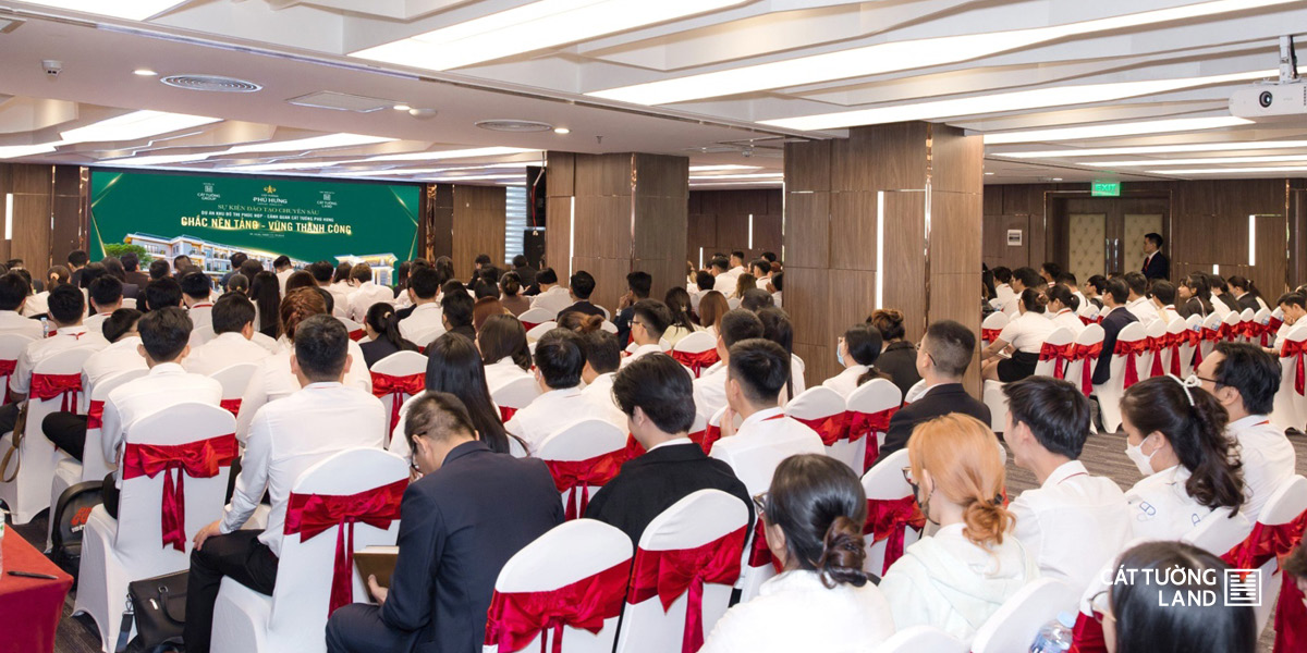 Hơn 300 chuyên viên kinh doanh Cát Tường Land khu vực Đông Nam Bộ tham dự chương trình đào tạo chuyên sâu dự án Cát Tường Phú Hưng