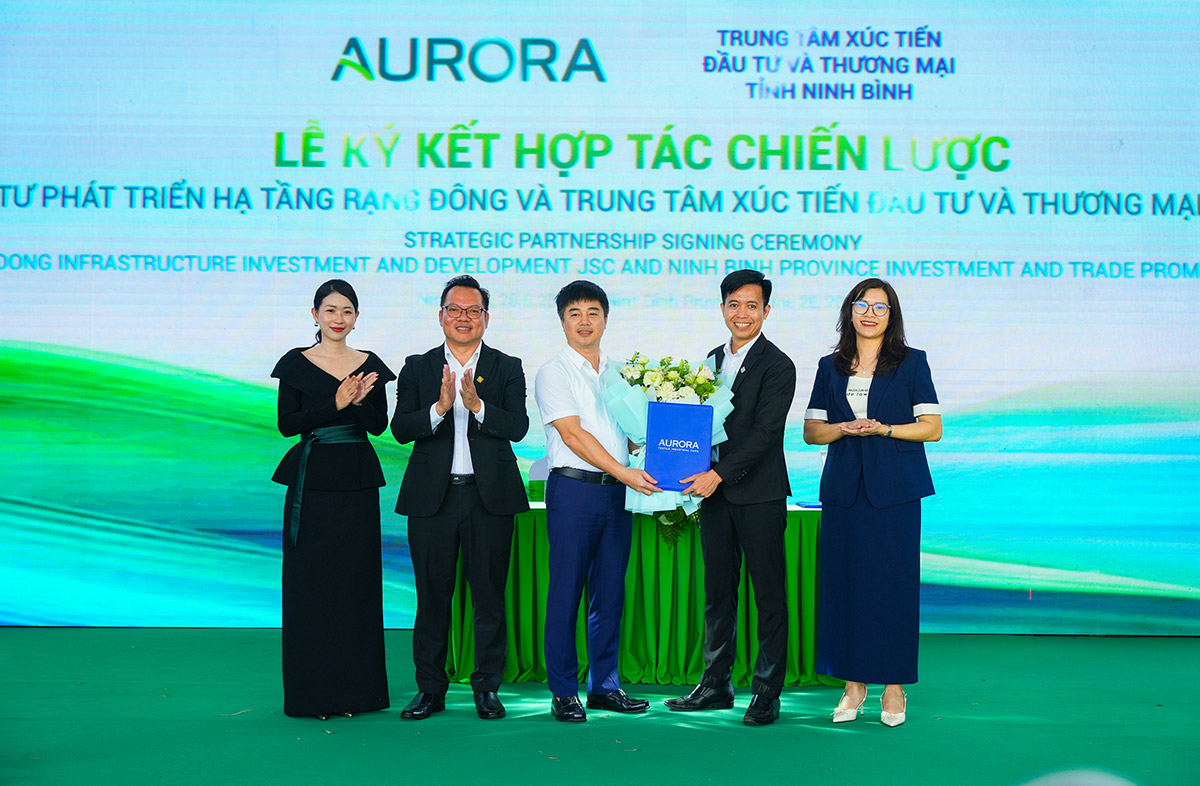 Trung Tâm xúc tiến đầu tư và thương mại tỉnh Ninh Bình ký kết thỏa thuận hợp tác với Công Ty Cổ Phần Đầu Tư Phát Triển Hạ Tầng Rạng Đông: Mở rộng liên kết, nâng cao hiệu quả xúc tiến đầu tư