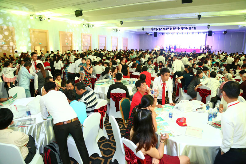 Hơn 1.000 khách tham dự lễ mở bán dự án Cát Tường Phú Sinh